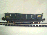 Lionel 812 gondola dark green