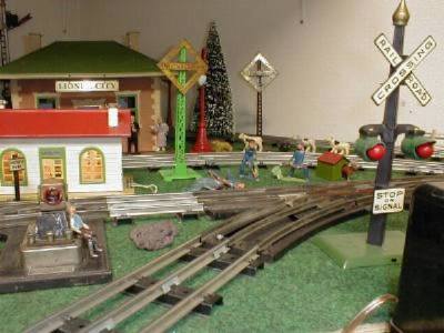 Lionel Standard gauge station